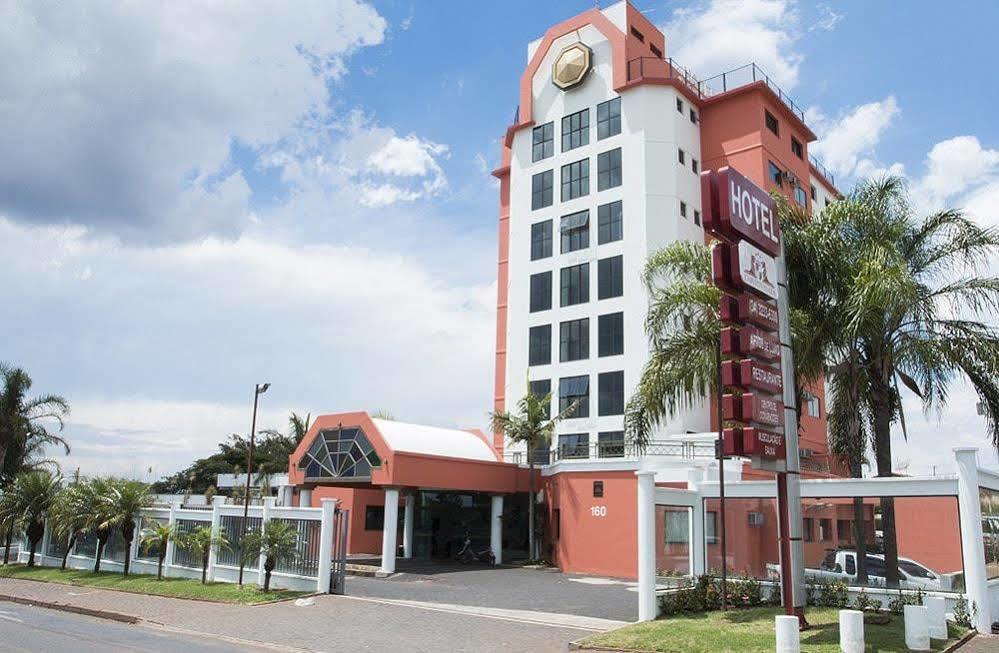 Carlton Plaza Hotel Uberlândia Exterior foto